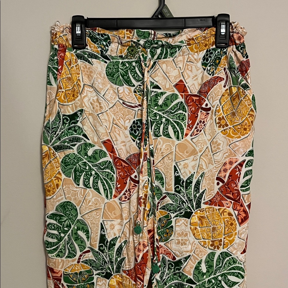 Farm Rio pants - Picture 3 of 4